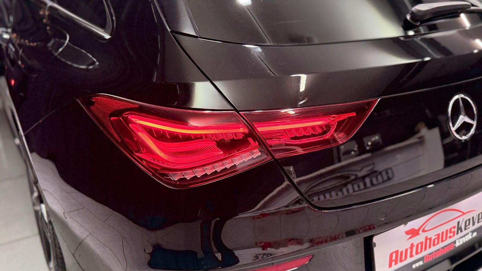 Fahrzeugabbildung Mercedes-Benz CLA 45 AMG Shooting Brake|BURMESTER|HEAD-UP|VOLL