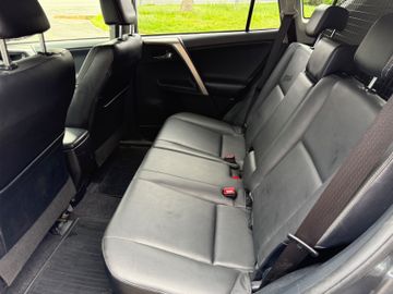 Toyota RAV 4 - 12