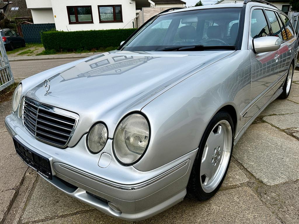 Mercedes-Benz E 55 AMG