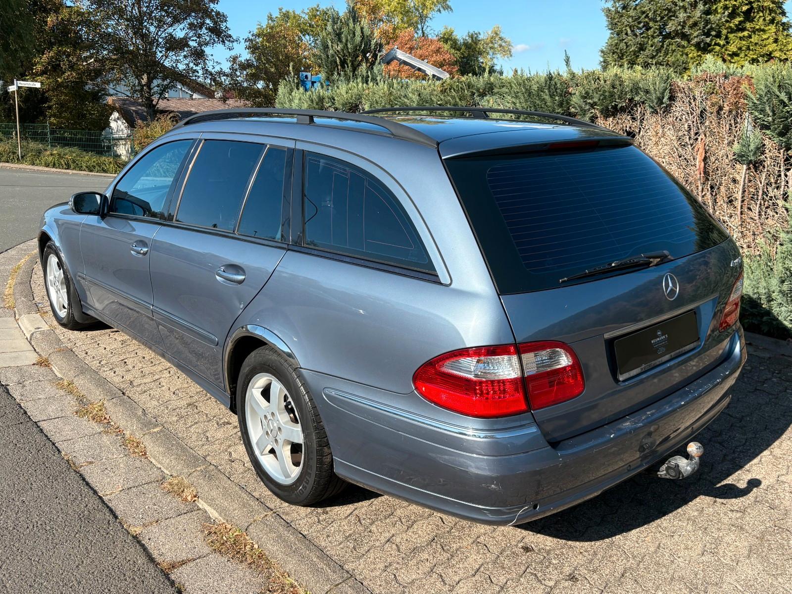 Mercedes-Benz E240 2004 — interior