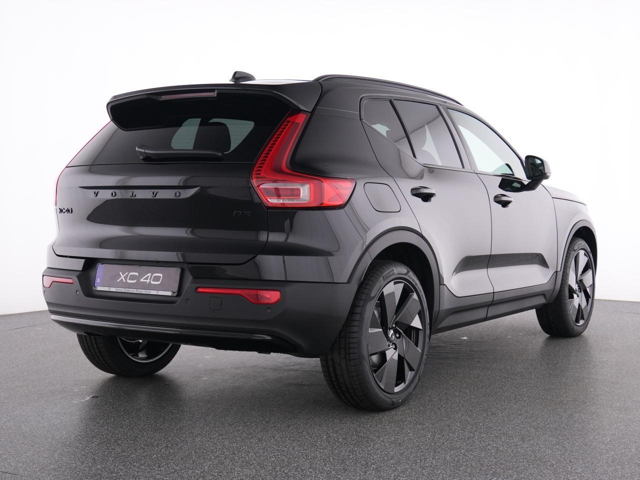 Volvo XC40 B3 Plus Black Edition+