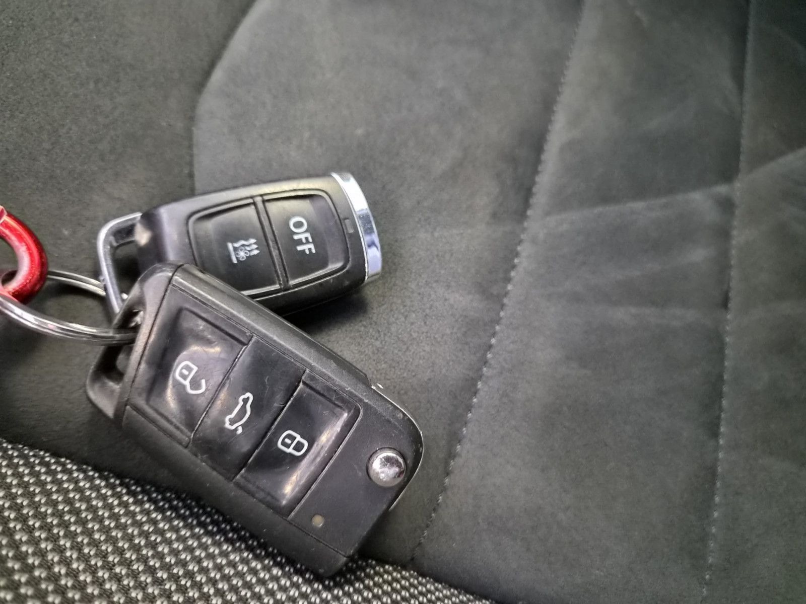 Fahrzeugabbildung SEAT Ateca Xcellence / 1. H./ Navi/Kamera / AHK