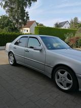 Mercedes-Benz C 280 ELEGANCE Elegance - Mercedes-Benz C 280: Elegance