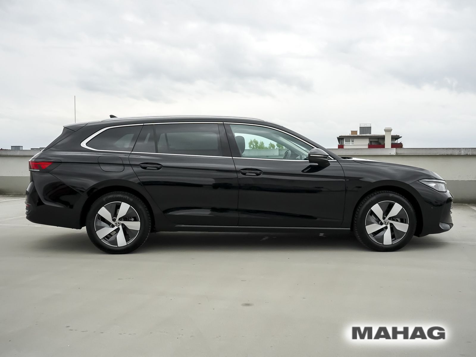 Volkswagen Passat Business 1.5 eTSI AHK ACC LED Navi ParkAs foto 5