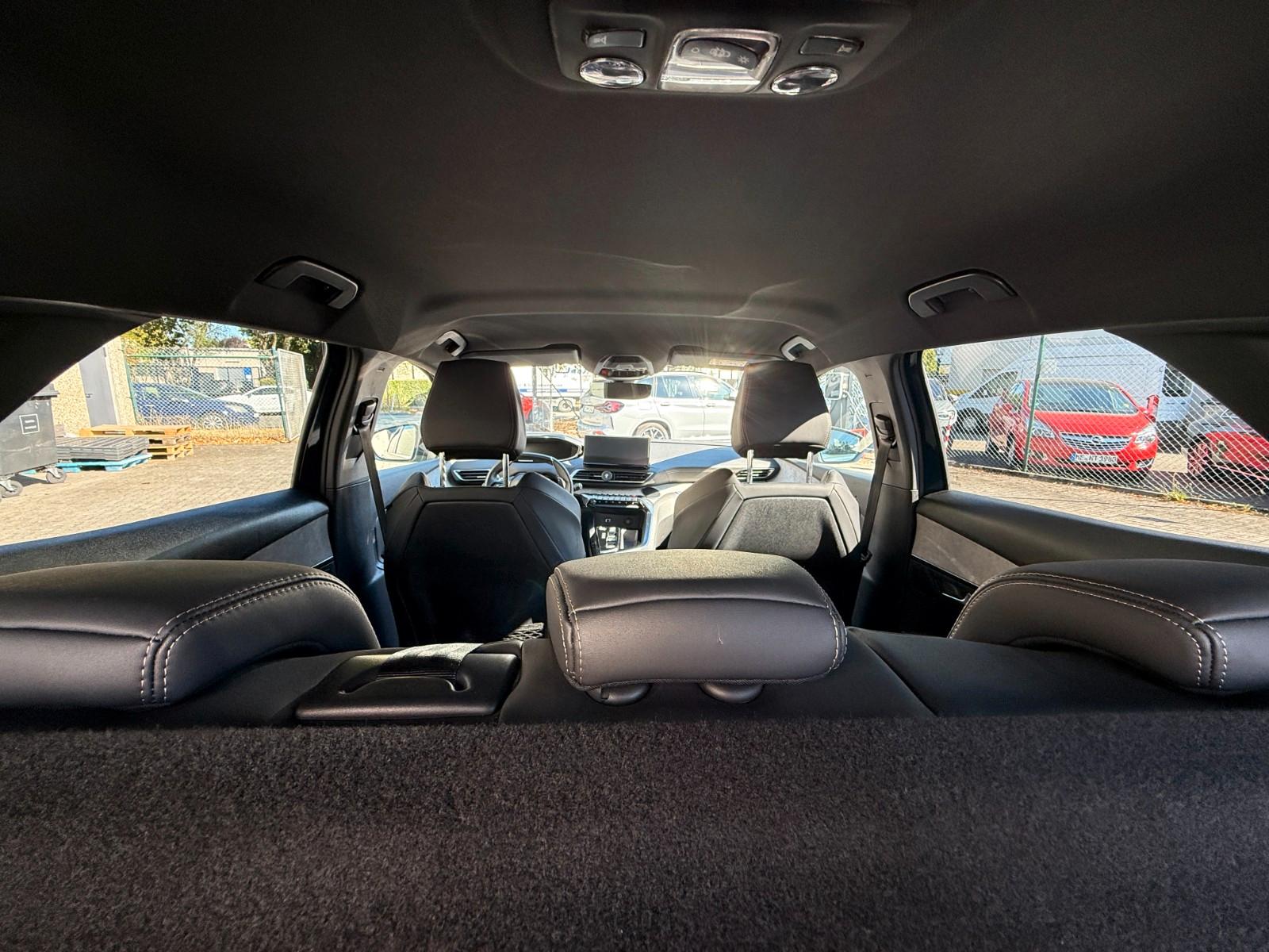 Peugeot 3008 II Plug-In Hybrid 225 e-EAT8 GT GT