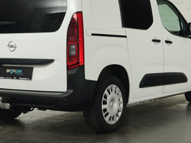 Combo E CARGO EDITION+NAVI+PARKPILOT HIN.+AHK+KE