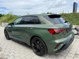 Audi A3 35 TFSI S line - Audi A3: Line