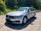 Volkswagen 1.6Tdi*ACC*CarPlay*LaneAssist*FaceLift
