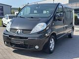 Renault Trafic Lang 7-Sitzer Privilege - Renault Trafic: Schwarz