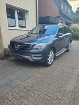 Mercedes-Benz ML 350  +VIELES NEU+ - Mercedes-Benz ML 350 in Duisburg