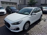 Hyundai i30 Pure 1,4 "48666KM/TÜV-04/2028"1Hand/TOP/5Tür - Hyundai i30: Pure
