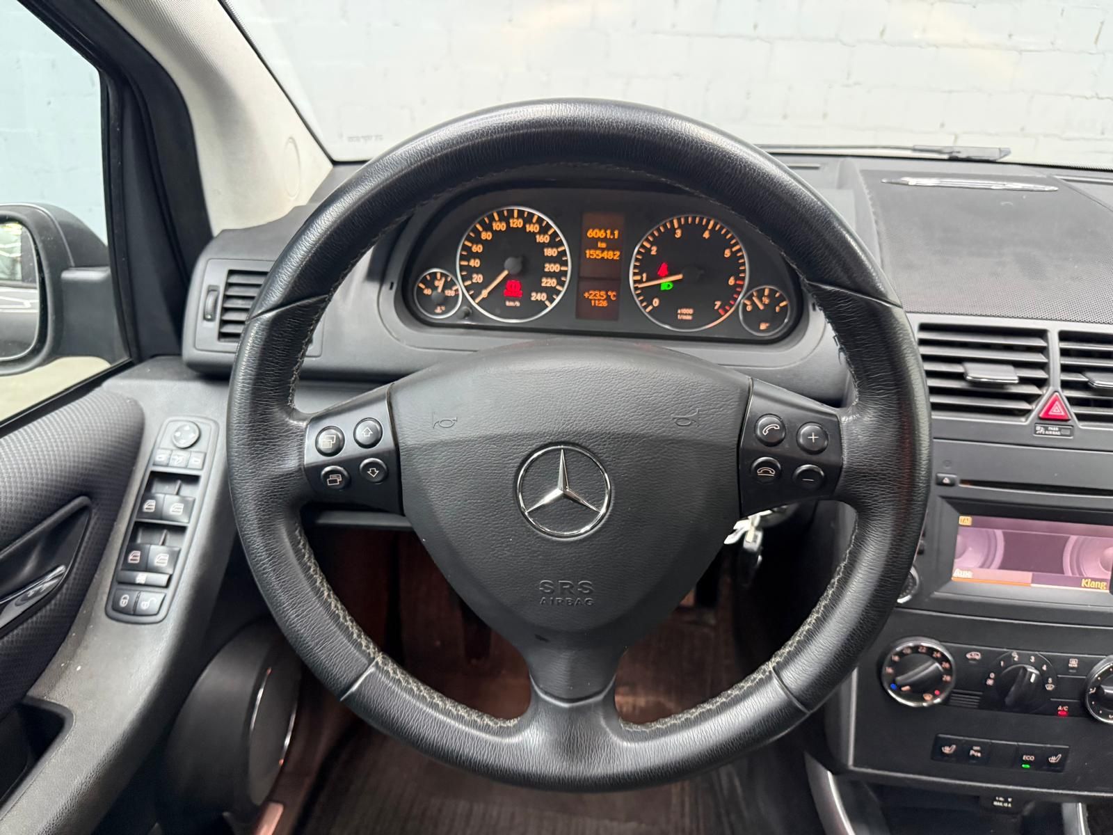 Mercedes-Benz A 160 BlueEFFICIENCY  PANORAMA | KLIMA | PDC – Bild 14