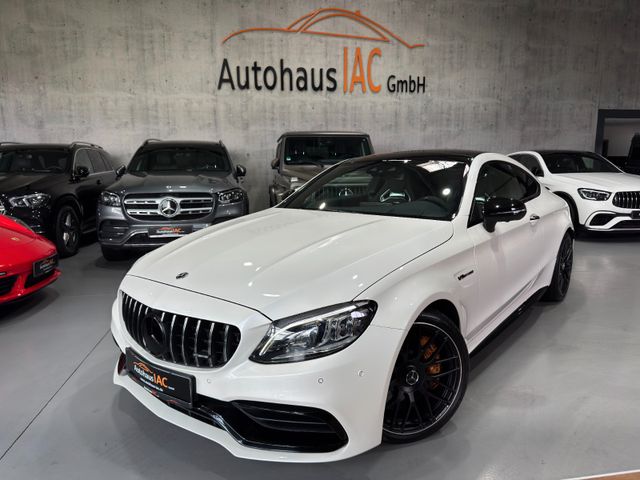 MERCEDES-BENZ C 63/Coupe/S/AMG/PANO/VOLLDIG/MULTIB/360*/SPORT