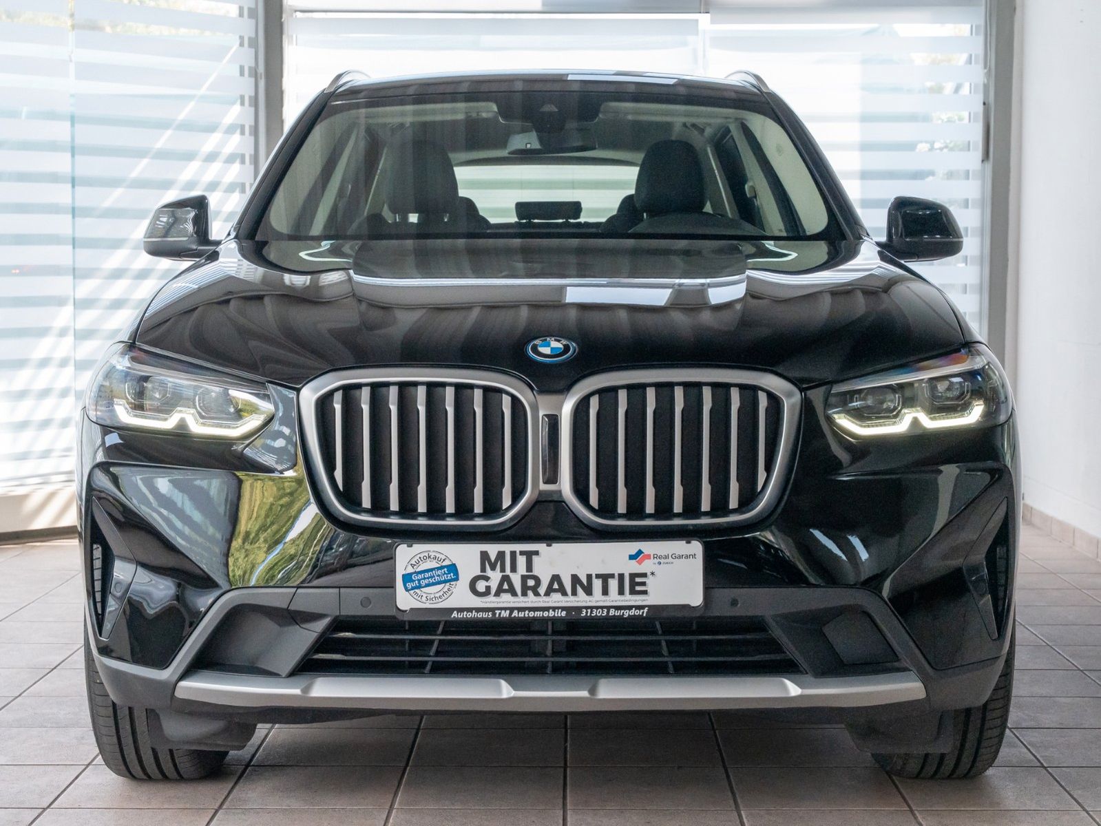 BMW X3 xDrive 30e Kamera DrivingAssistent Sportsitze imagem 2