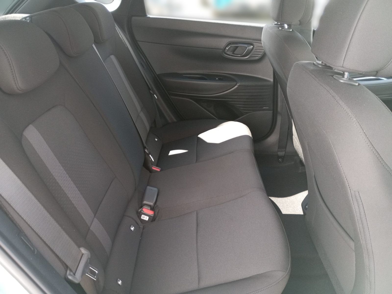Fahrzeugabbildung Hyundai i20 90PS DCT Blackline Mj.26