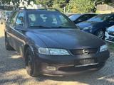Opel Vectra 1.8 Kein TÜV*SCHIEBEDACH*AHK* - gebrauchte Opel Vectra aus dem Jahr 1997