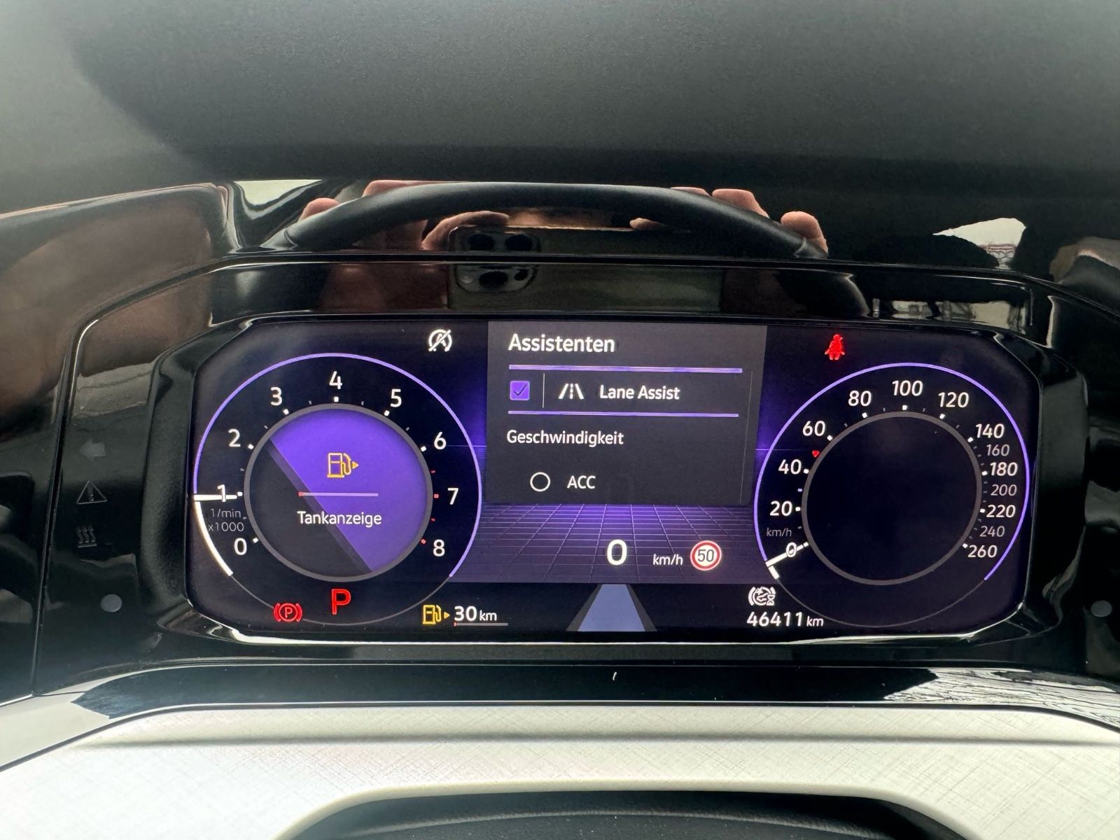 Fahrzeugabbildung Volkswagen Golf VIII Lim. Life eTSI LED+Navi+Lane