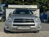 Toyota RAV 4 2.0 4x2 Sol AHK SCHECKHEFTGEPFLEGT - Toyota RAV 4 Gebrauchtwagen in Augsburg