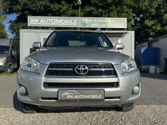 Fahrzeugabbildung Toyota RAV 4 2.0 4x2 Sol AHK SCHECKHEFTGEPFLEGT