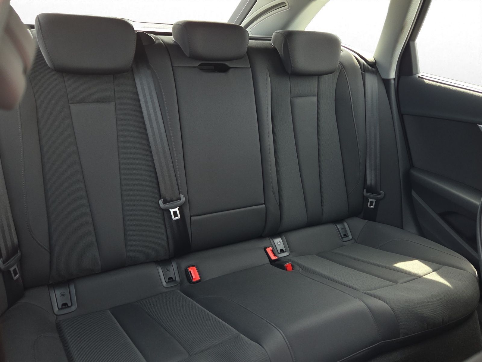 Audi A4 - Bild 16