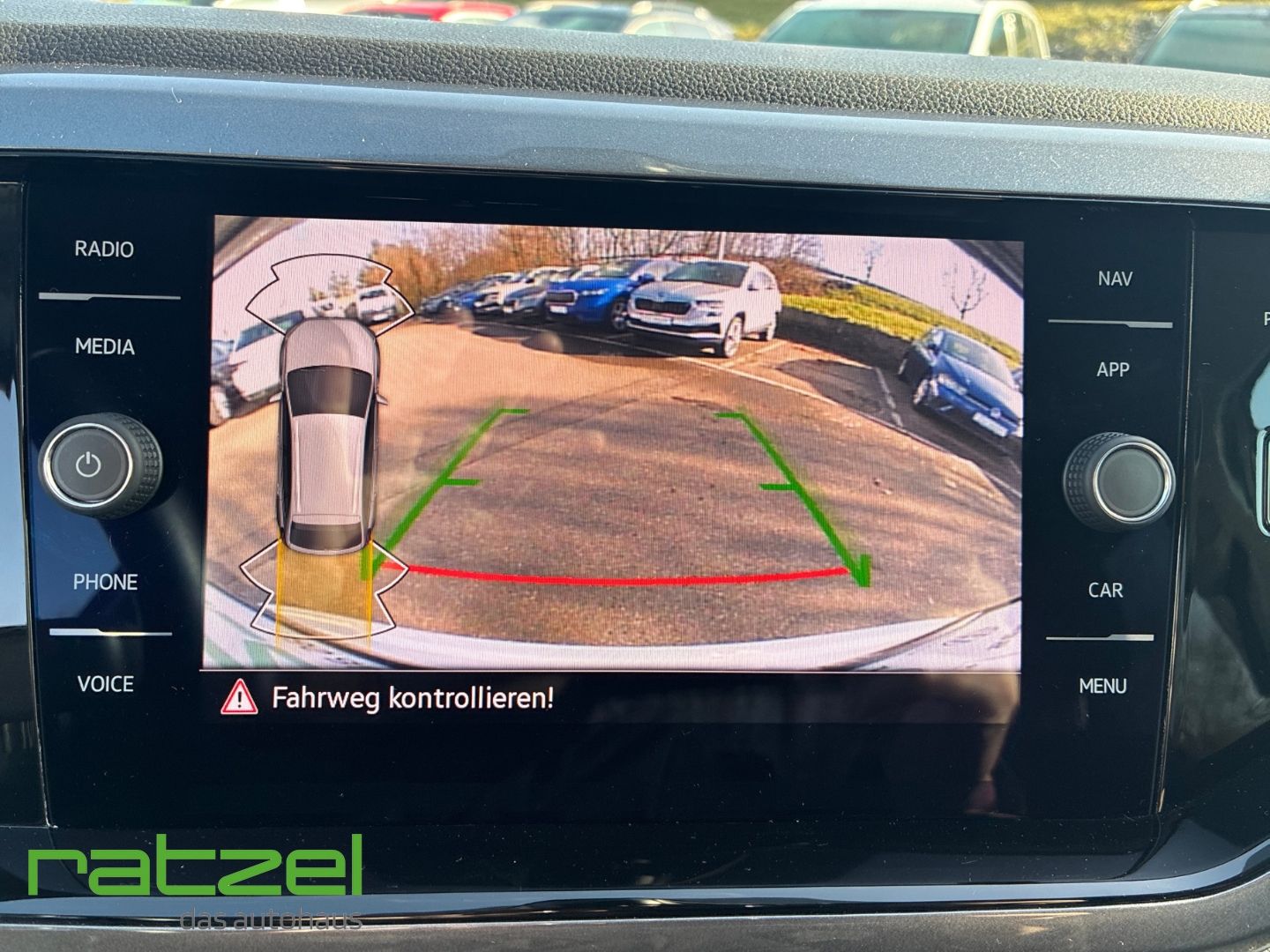 Fahrzeugabbildung Volkswagen Taigo Style 1.0 TSI DSG AHK-abnehmbar Navi Rückf