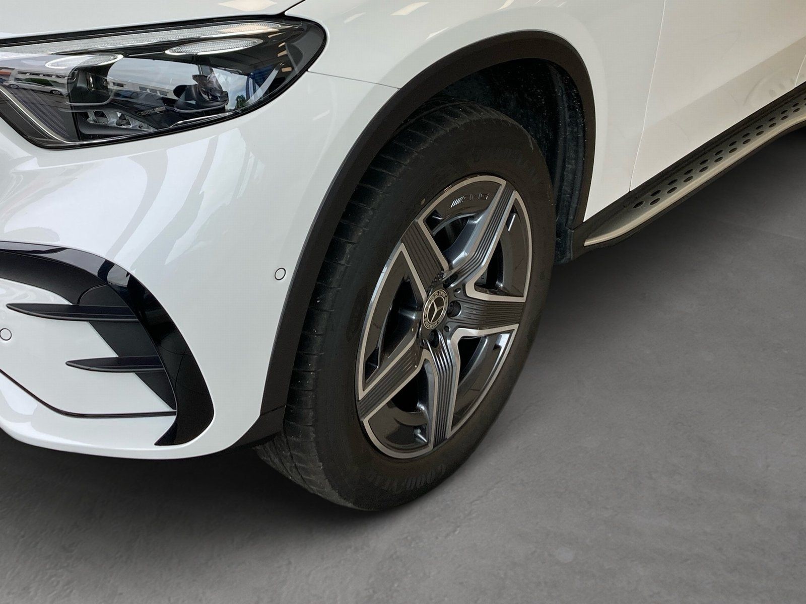 Fahrzeugabbildung Mercedes-Benz GLC 300 4M AMG Plus*Airmatic*HUD*Pano*Distro*360