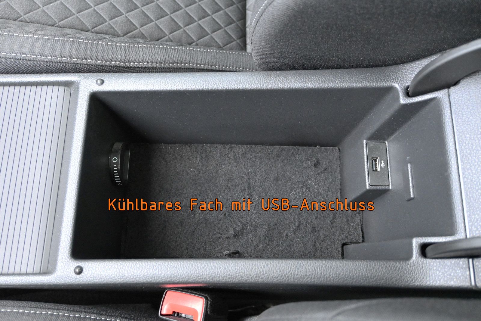 Fahrzeugabbildung SKODA Superb 1.4 TSI iV DSG AMBITION COMBI °AHK°PANO°