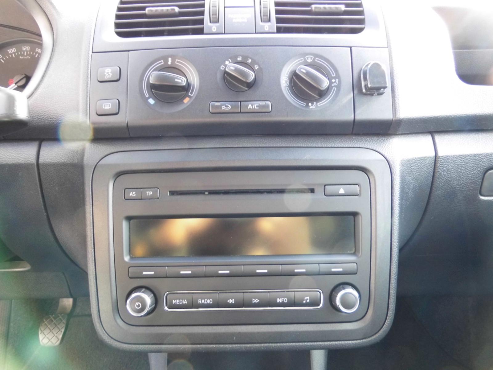 Skoda Fabia 2014 — photo 13