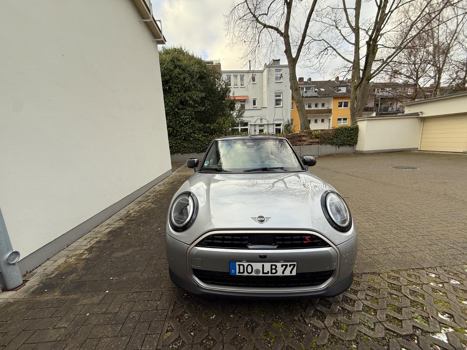 MINI Cooper S Cabrio | EZ 01/2026 | Favoured Tri