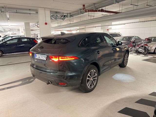 JAGUAR F-Pace