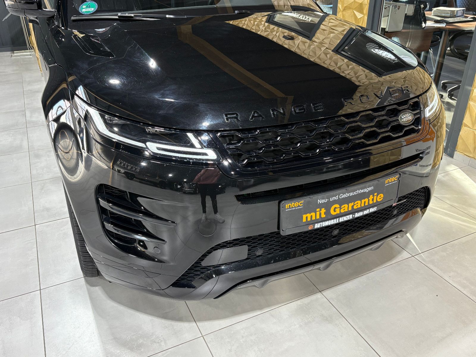 Fahrzeugabbildung Land Rover Range Rover Evoque R-Dynamic SE/MEMORY/ACC/APPLE