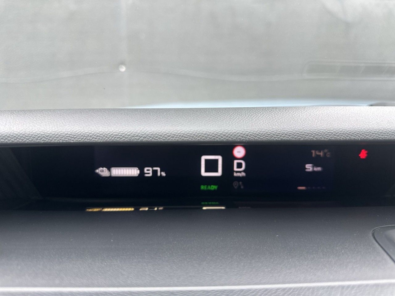 Fahrzeugabbildung Citroën ë-C3 Aircross 113 YOU
