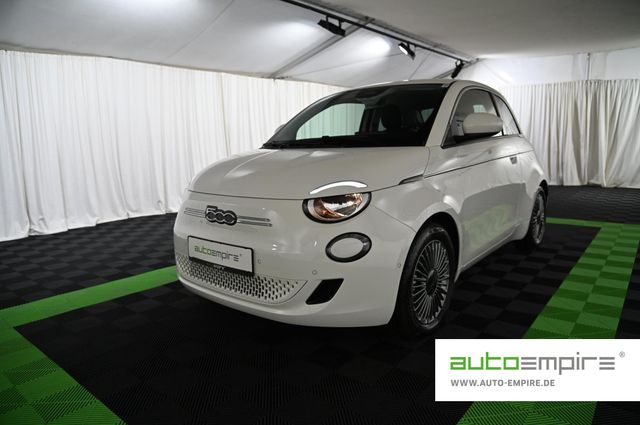 Fiat 500e 42 kWh  Style SHZ/Spur/Car-Play/Komfort+/16