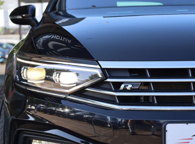 Volkswagen Passat Variant R-line*2.0TDI*AHK*Pano*CAM*Matrix