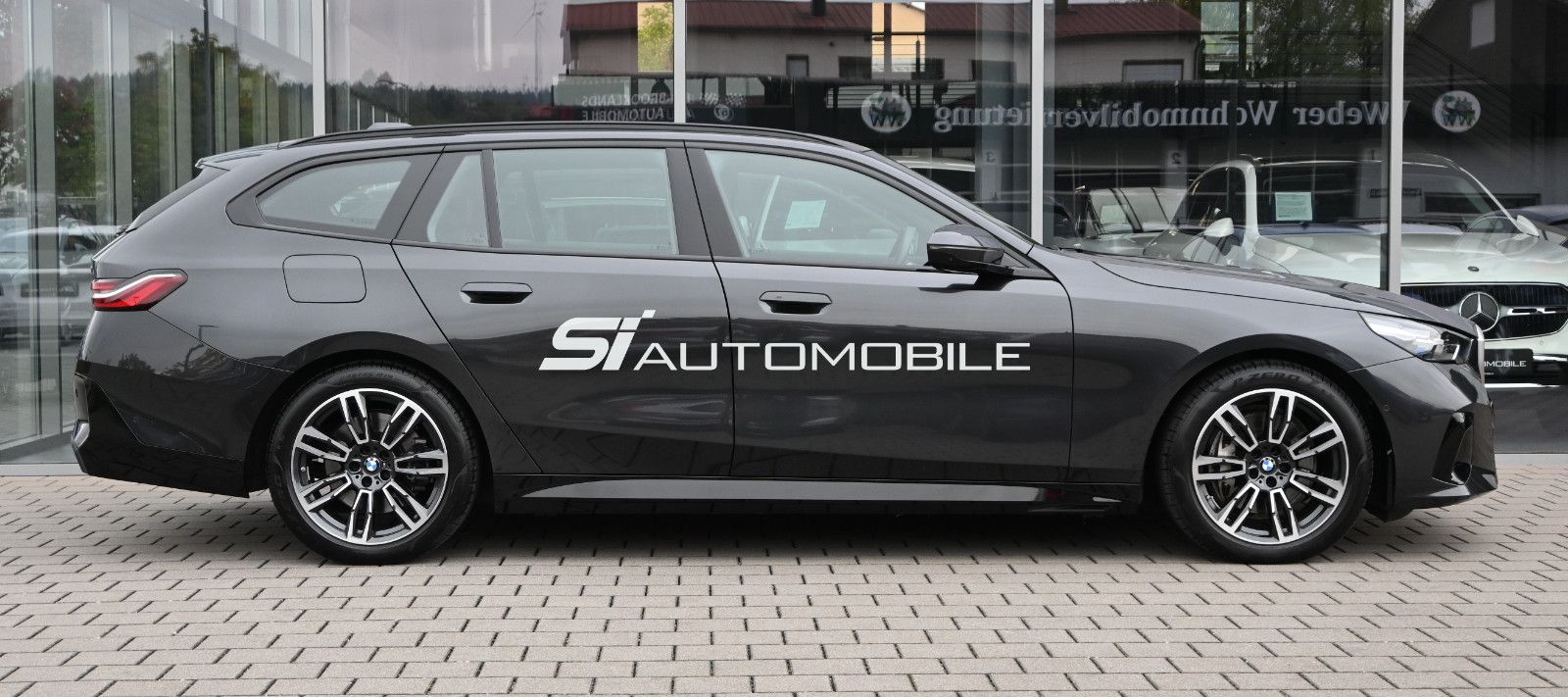 Fahrzeugabbildung BMW 540d xDrive Touring M-Sport °PANO°ICONIC°STANDHZ