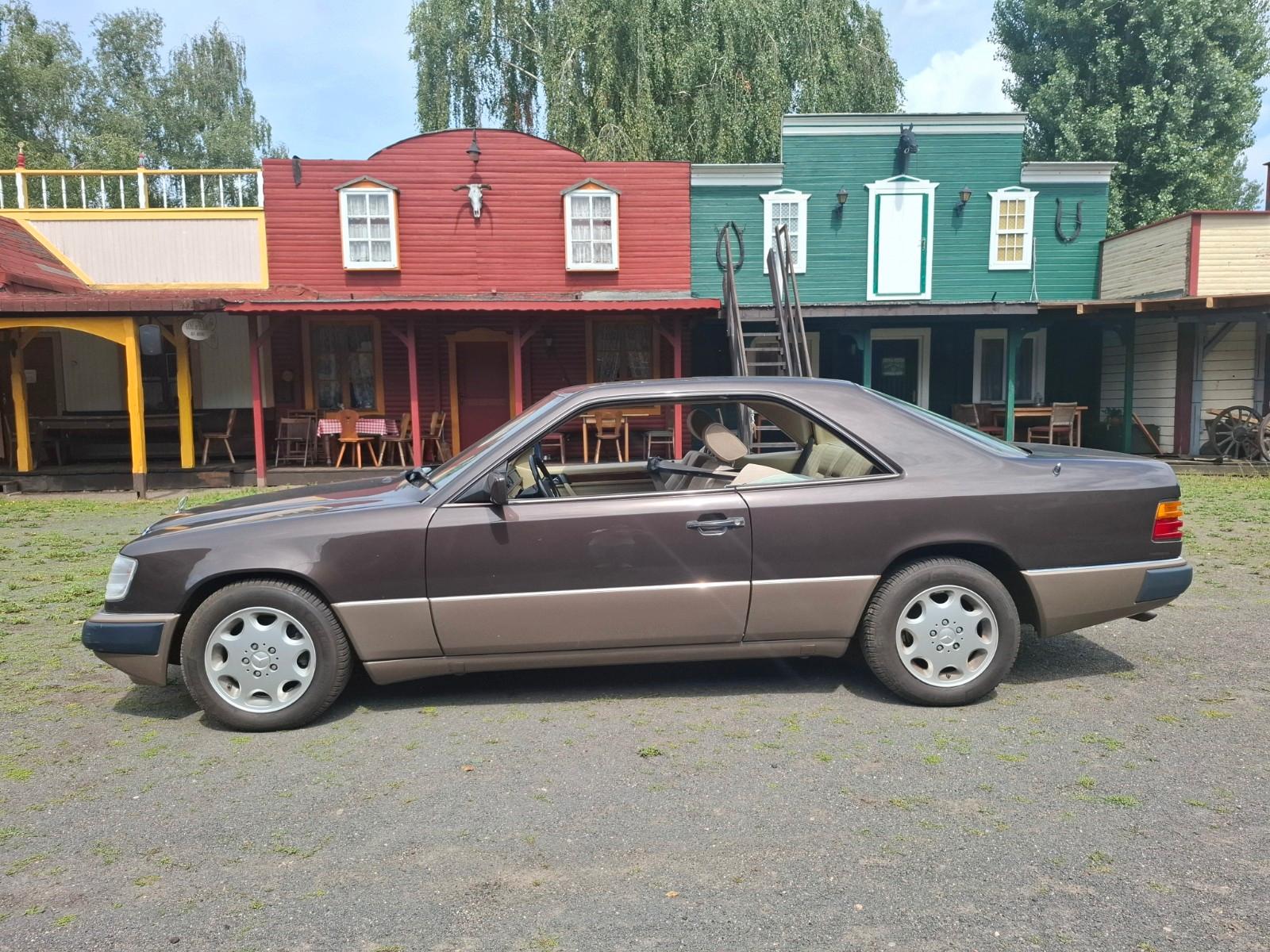 Mercedes-Benz 300 CE Aut. ** H-Zulassung ** TÜV NEU!