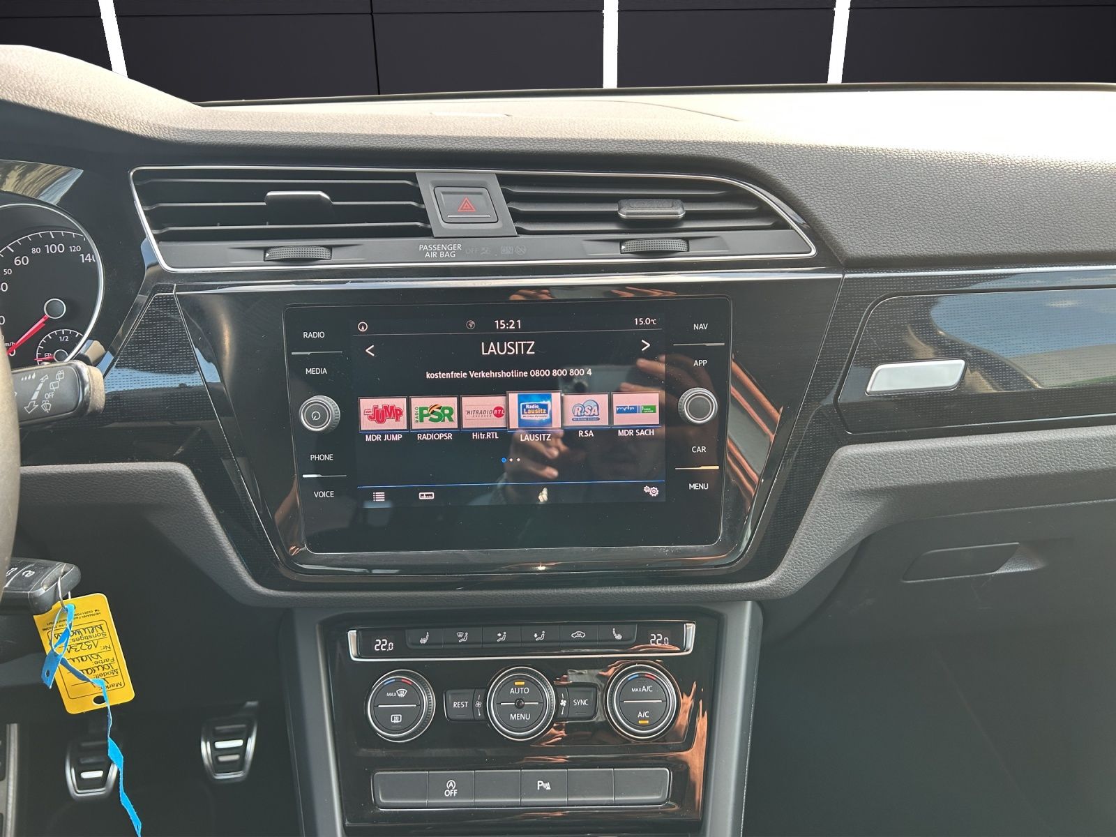 Fahrzeugabbildung Volkswagen Touran SOUND NAVI ACC RFK