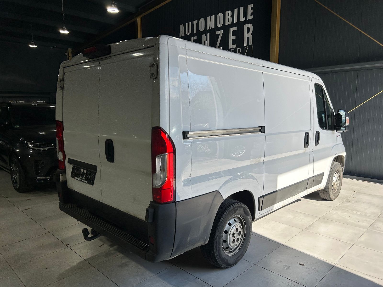 Fahrzeugabbildung Fiat Ducato Kasten 35 140 L1H1 RS: 3000 mm/3-SITZ/KAM