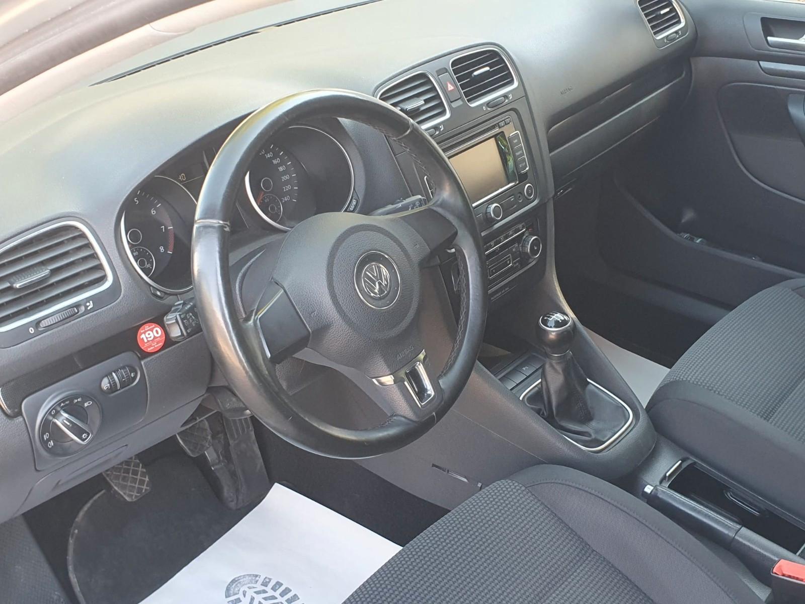 Volkswagen Golf 2010 — photo 10