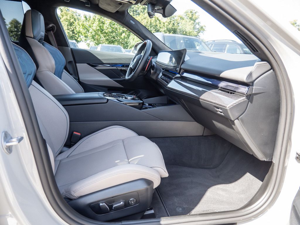 BMW M5 xDrive INDIVIDUAL UPE:181.100,- 0,5% 360° B&W foto 7