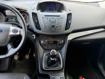 Ford Kuga - 11