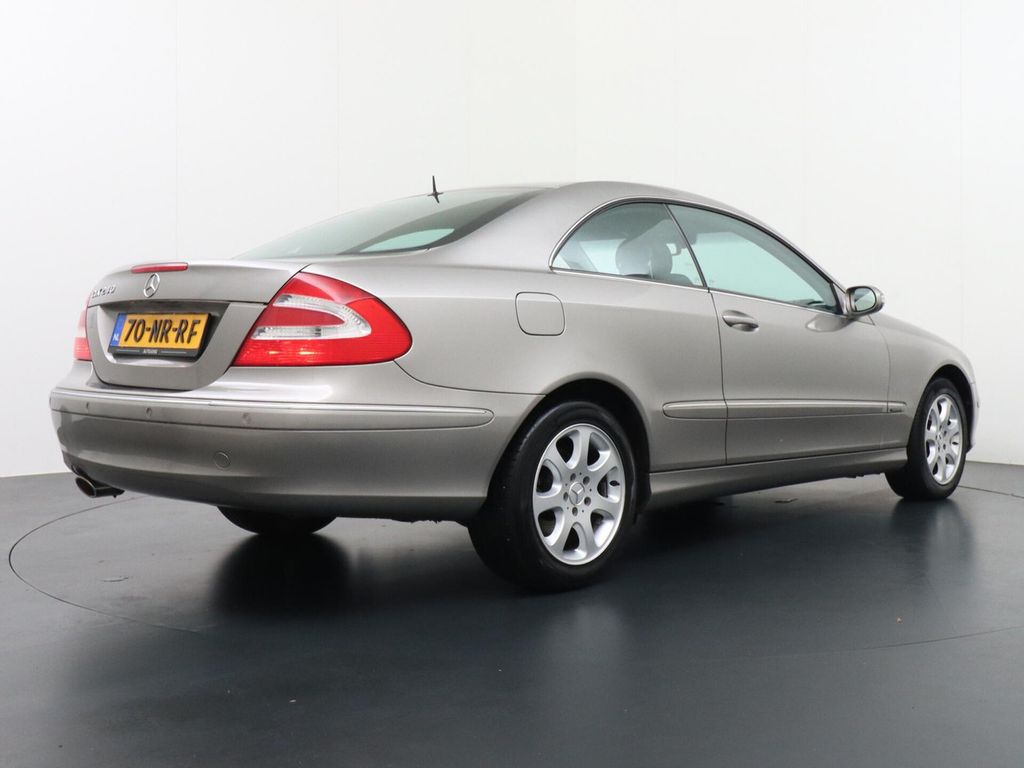 Mercedes-Benz CLK 240 Coupé Elegance Youngtimer Leder Comand n