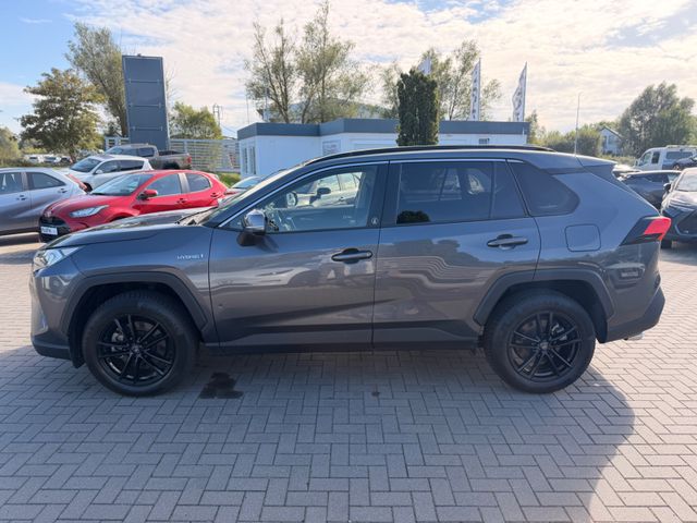 Toyota RAV 4 Hybrid 4×2 Team Deutschland