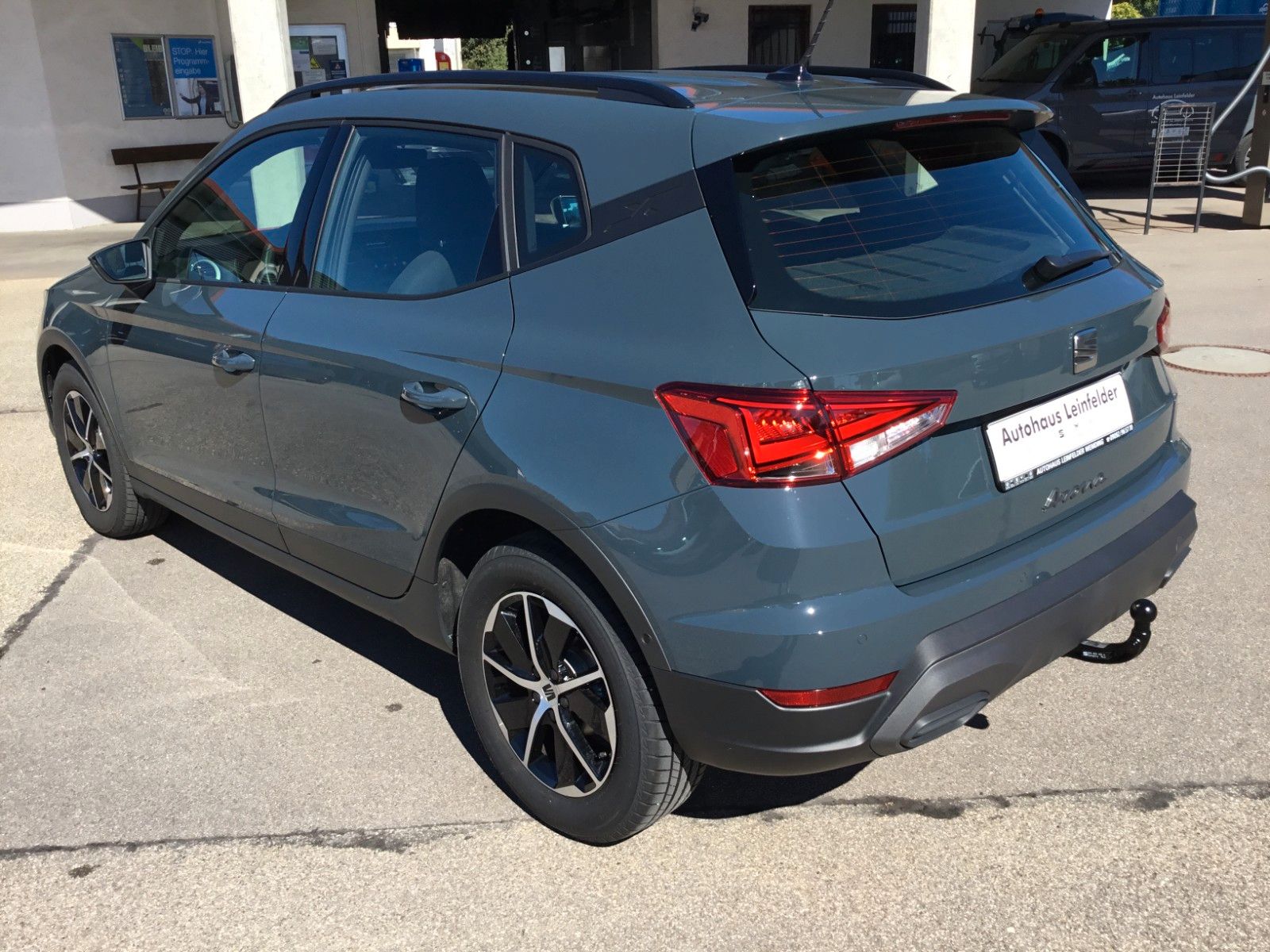 Fahrzeugabbildung SEAT Arona 1.0 TSI Style DSG+AHK+ACC+Navi+Kamera