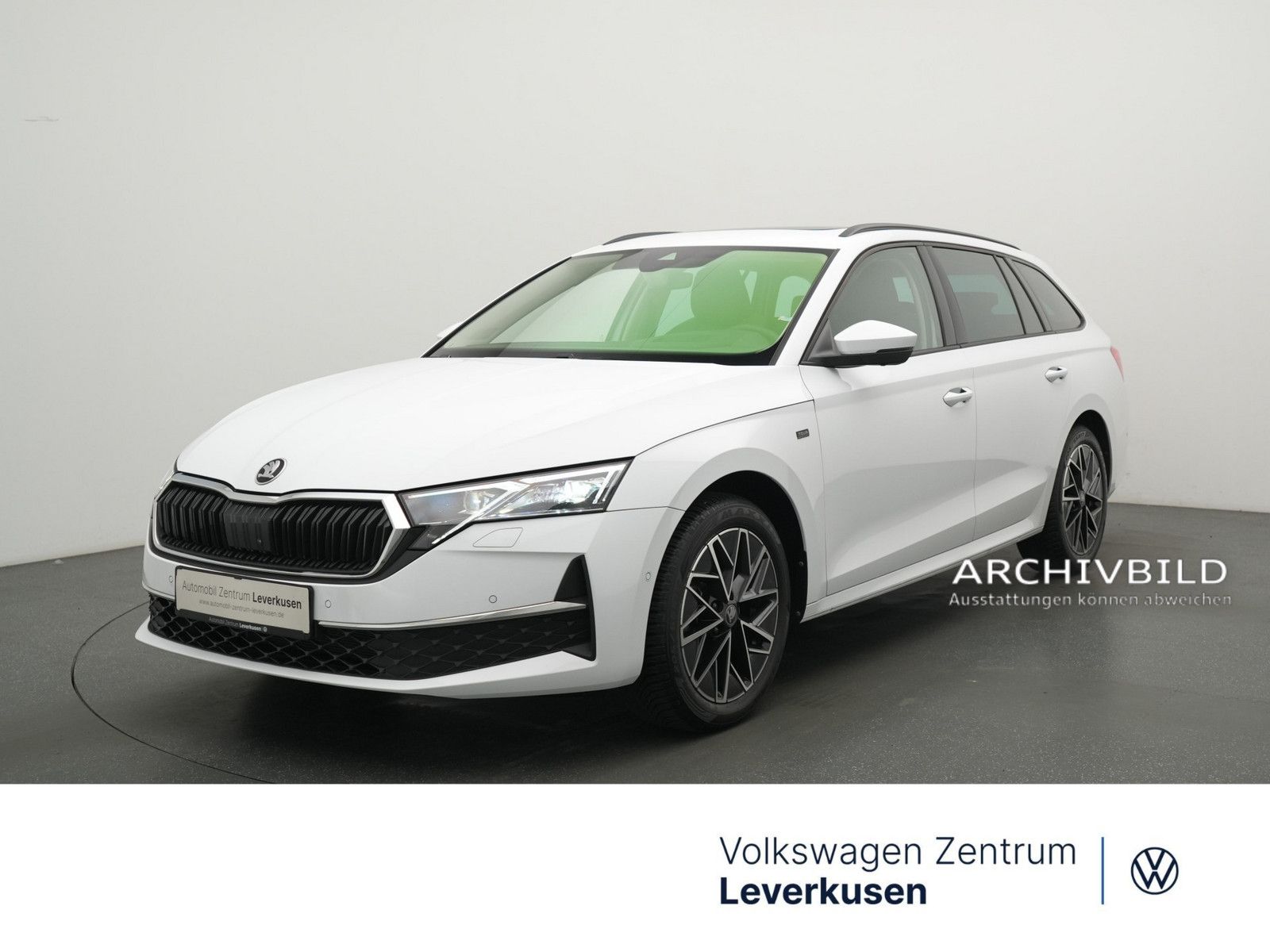 Skoda OCTAVIA PANO MATRIX ACC NAVI STANDHZ KAM SHZ