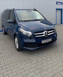 Mercedes V 220 - 3