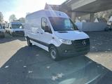 Mercedes-Benz Sprinter 317 CDI RWD L2 93 ltr Tank Navi Schwing - Mercedes-Benz Sprinter Gebrauchtwagen in Mainz