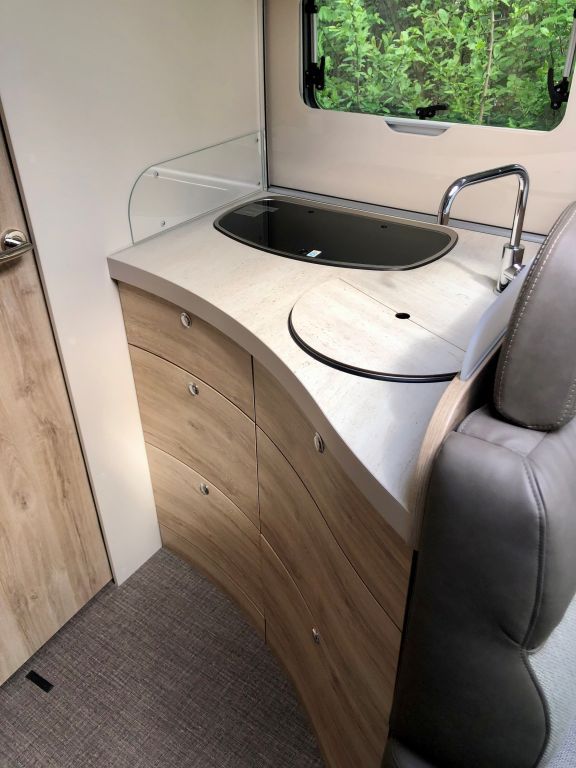 Fahrzeugabbildung Eura Mobil Integra Line 720 QB *SCHAUSONNTAG 11 - 16 Uhr*