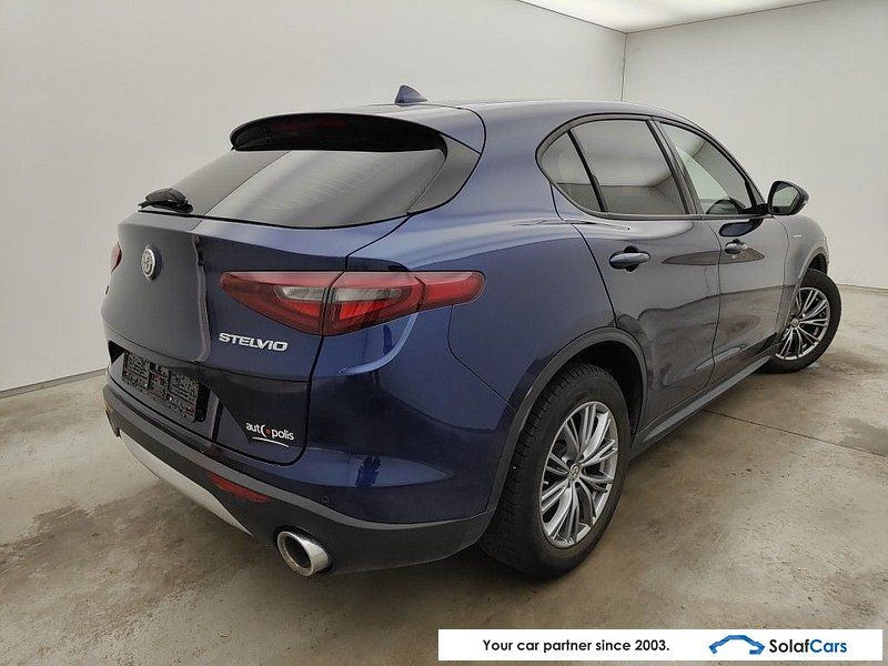Alfa Romeo Stelvio 2.2 MJD Aut. Bi-Xenon ACC Navi Leather  imagem 3