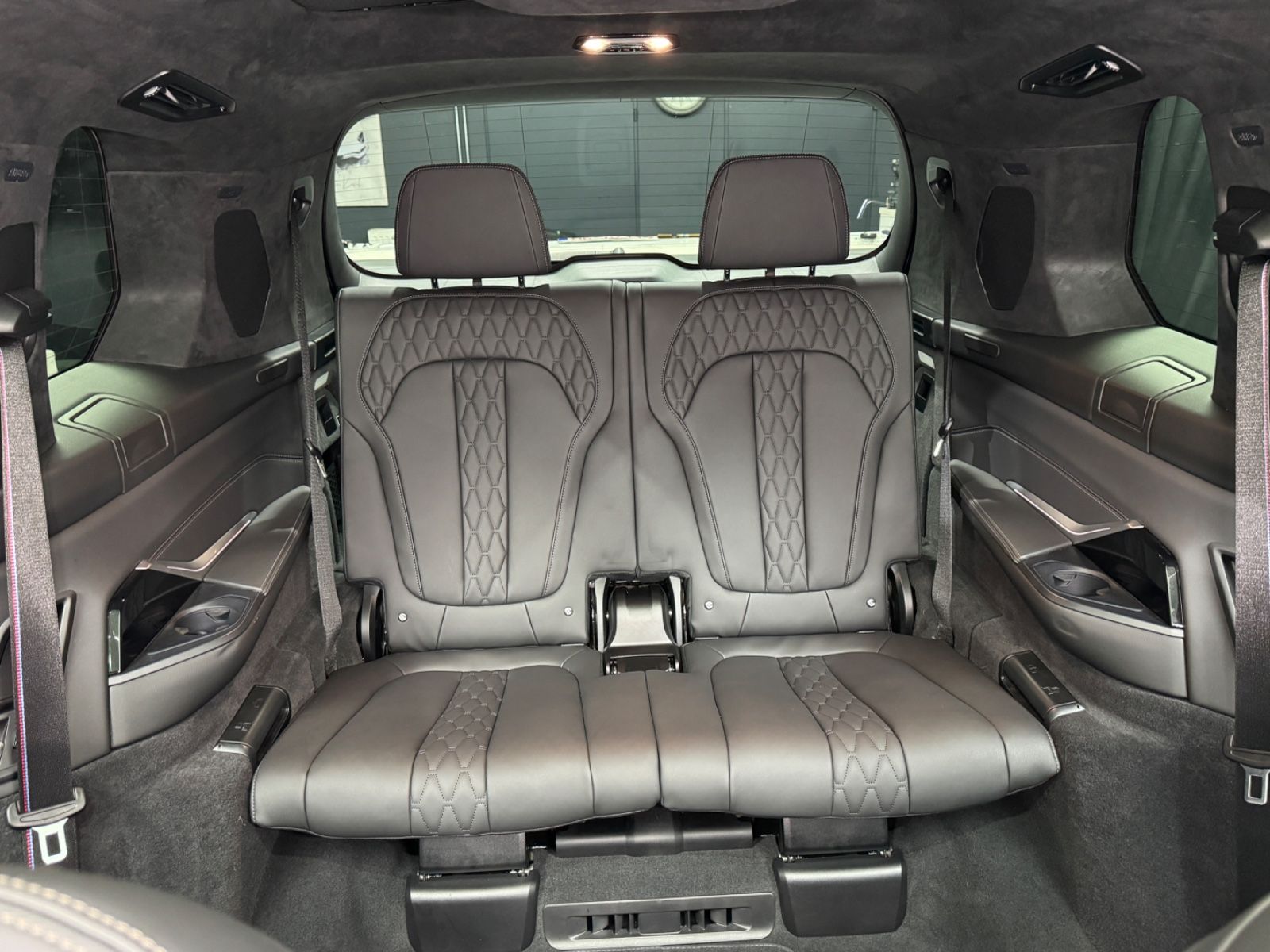 Fahrzeugabbildung BMW X7 xDrive 40 d M SPORT PRO|SKY-LOUNGE|MASSAGE|